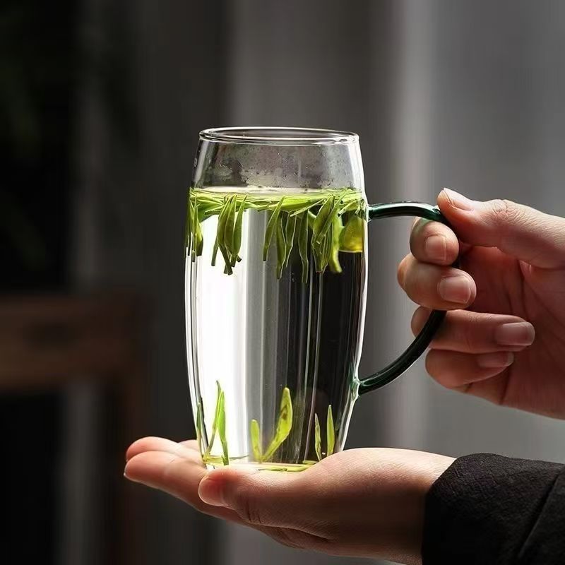 厚くなったシンプルな緑茶醸造カップ